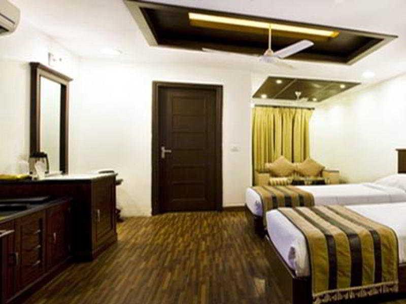 Hotel Parkland Chirag Enclave Nowe Delhi Zewnętrze zdjęcie