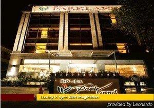 Hotel Parkland Chirag Enclave Nowe Delhi Zewnętrze zdjęcie