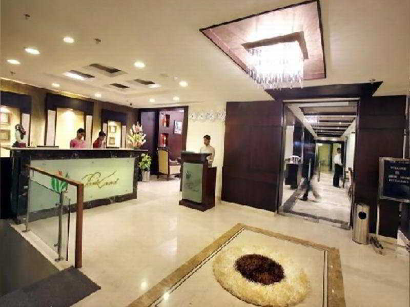 Hotel Parkland Chirag Enclave Nowe Delhi Zewnętrze zdjęcie